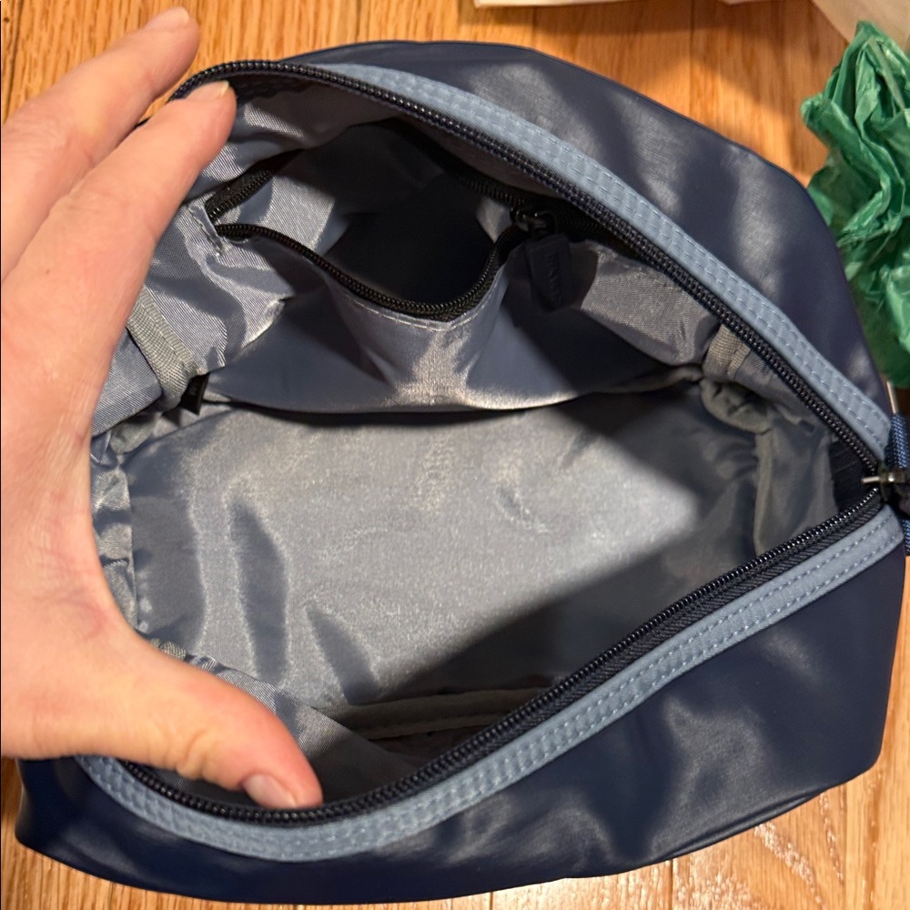IHKWIP Navy Nylon Collapsible Toiletry Bag  for Men water repellent brand new - Picture 7 of 10